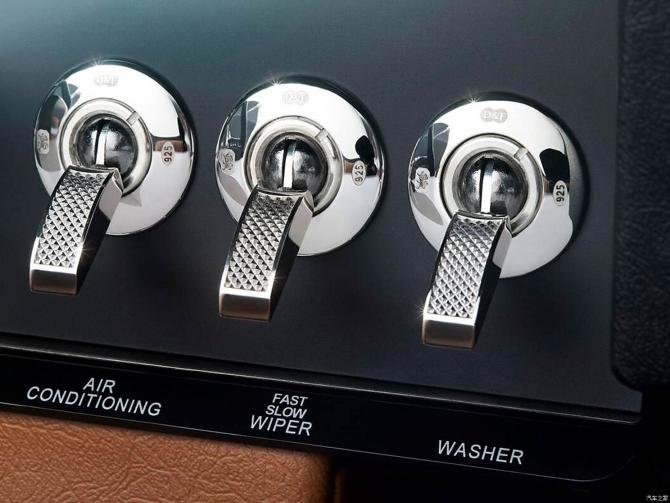 25081743a0194b56f85152.jpg image011.jpg