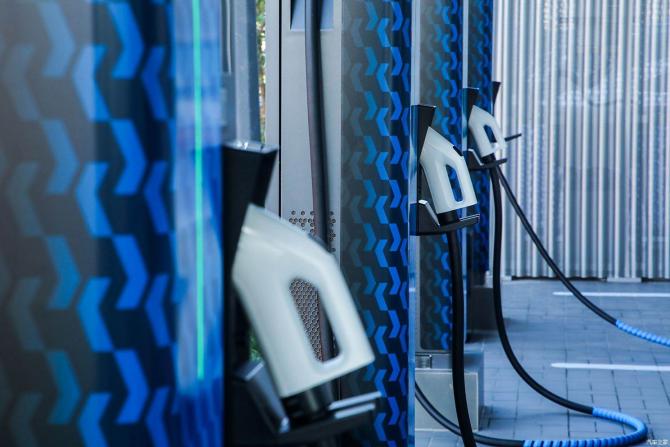 28075604471305043f3964.jpg image010.jpg