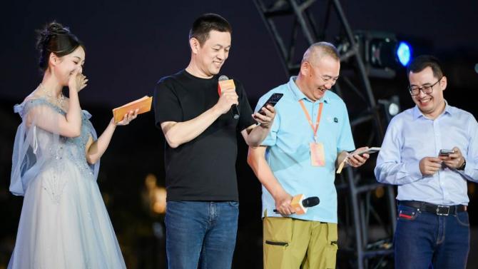 04082155a9c91172645439.jpg image007.jpg