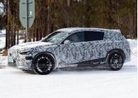 動力超500馬力 全新奔馳AMG GLC純電版諜照