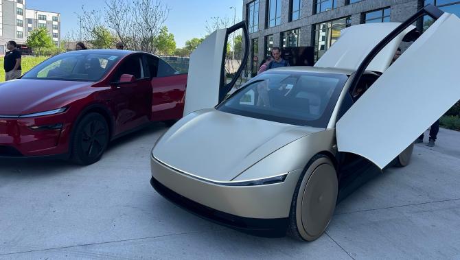 特斯拉Cybercab無人駕駛出租車6月美國(guó)運(yùn)營(yíng)