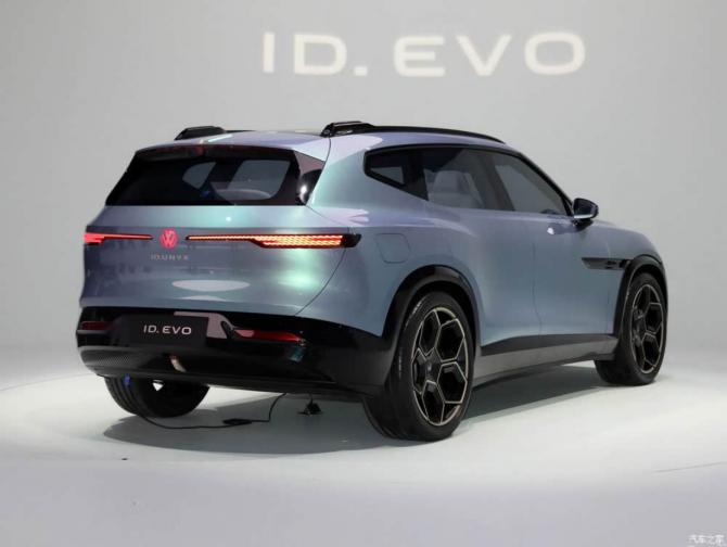 23091625fa8987a30f0548.png 隨著2025上海車展開幕1520.png