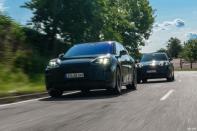 傳“考慮在華停售電動(dòng)汽車(chē)”保時(shí)捷官方：消息純屬誤讀