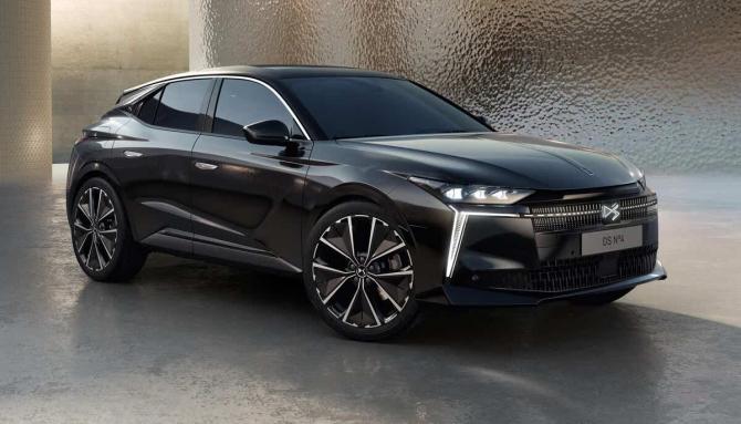 外觀煥新設(shè)計(jì) 提供混動(dòng)和純電 DS N°4官圖
