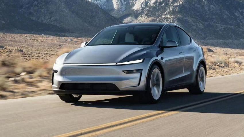 沒有駕駛員 Model Y從工廠直接交付用戶家中