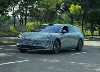 含純電、增程/秋季發(fā)布 享界旅行版車型諜照