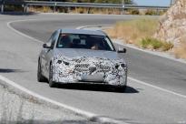 外觀造型有調(diào)整 新款奔馳C級(jí)旅行版諜照