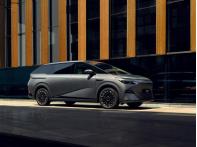 綜合續(xù)航超1600公里/四季度內(nèi)上市 小鵬X9增程版