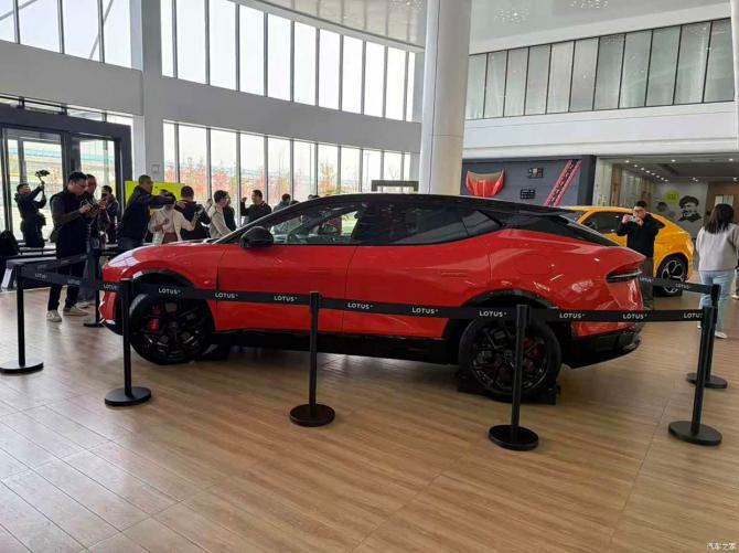 1008082709a9a333471529.jpg image004.jpg