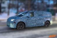 3月10日首秀/可選8座布局 國產(chǎn)新純電奔馳VLE諜照